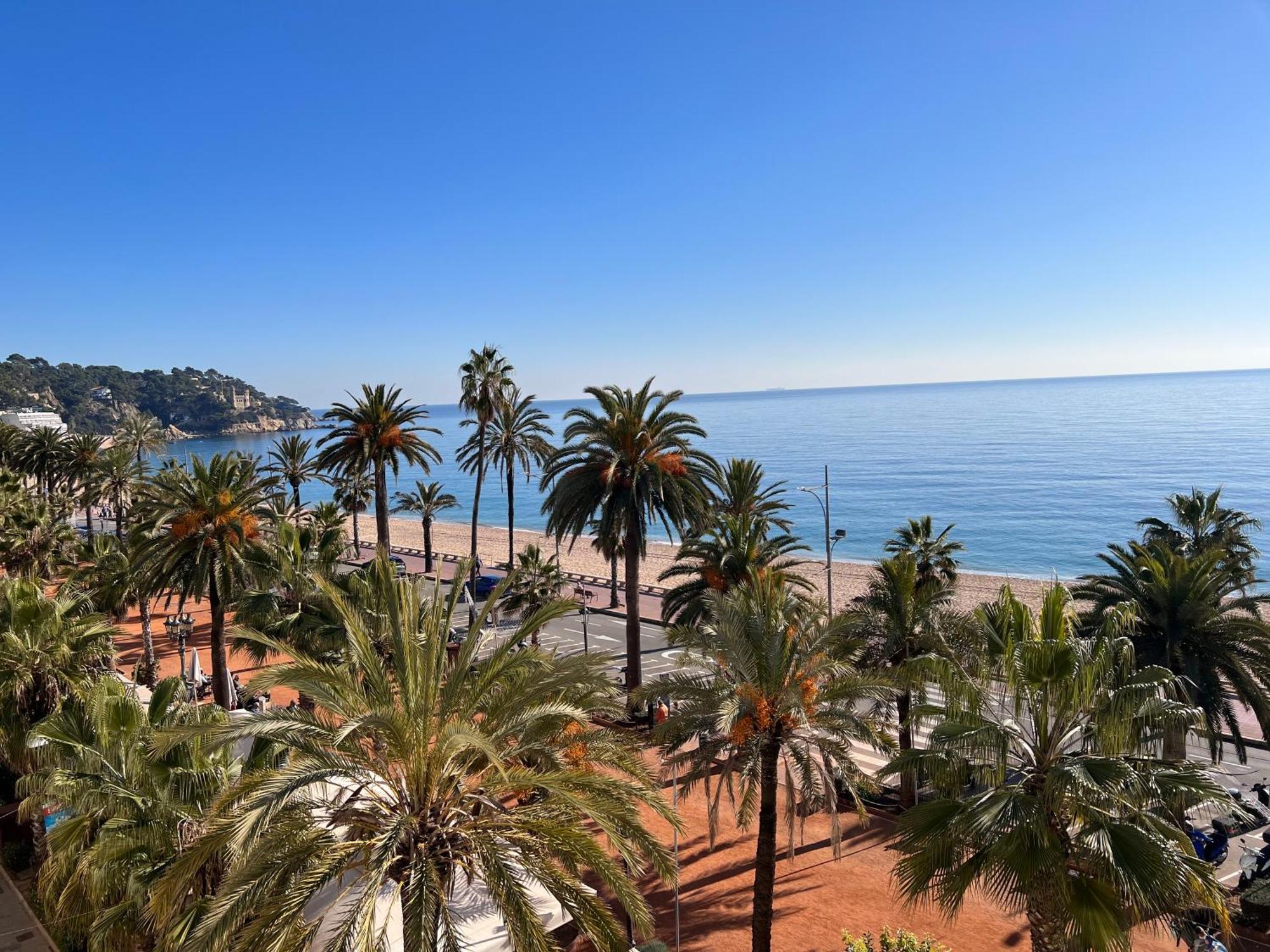 Mediterranean Apartment In Lloret De Mar Next To The Sea Eksteriør bilde