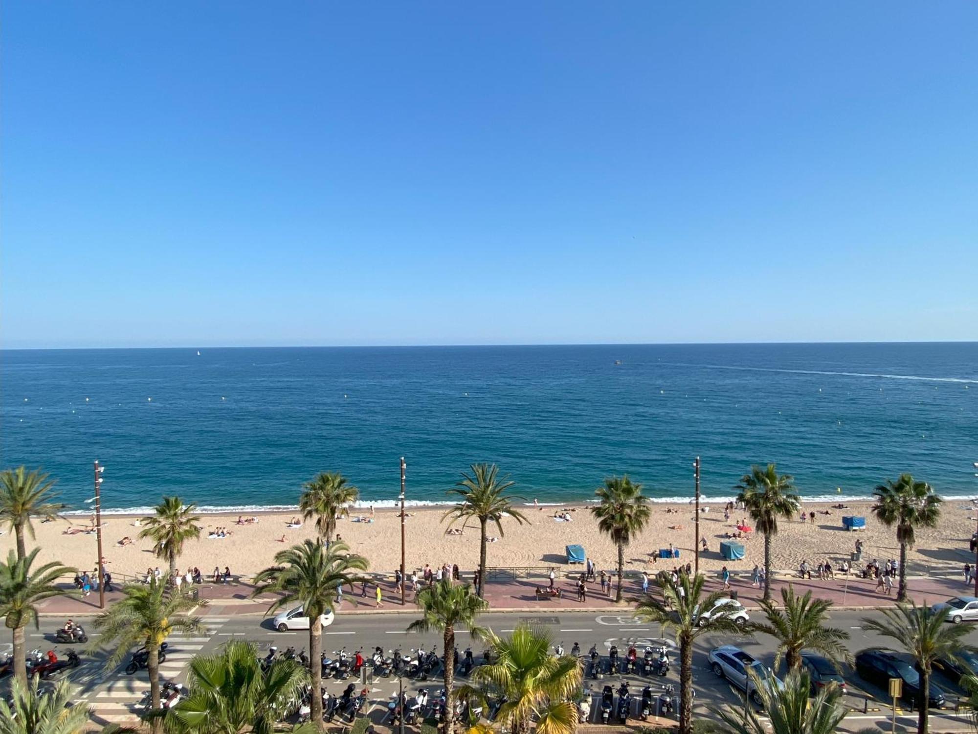 Mediterranean Apartment In Lloret De Mar Next To The Sea Eksteriør bilde